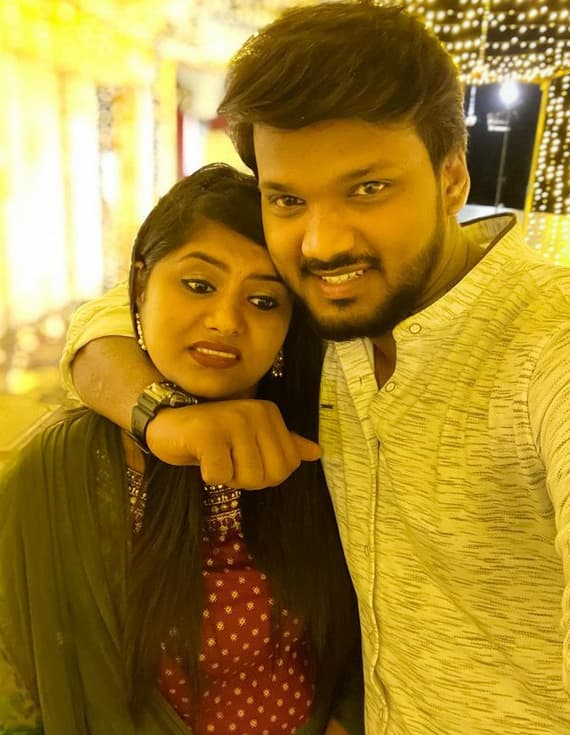 madhan with keerthy wife